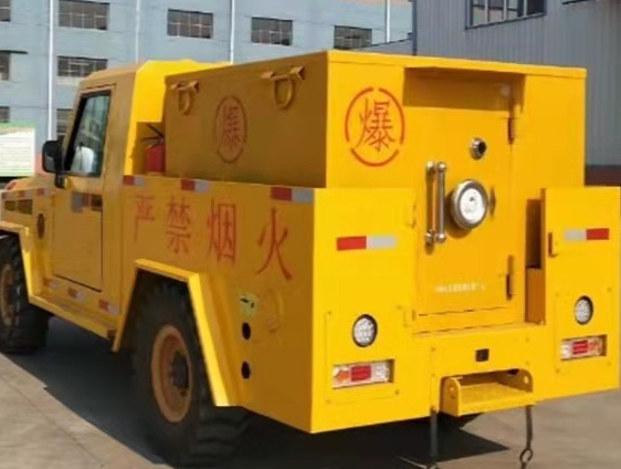 黄浦凯龙爆破器材运输车：保障爆破任务的安全运行